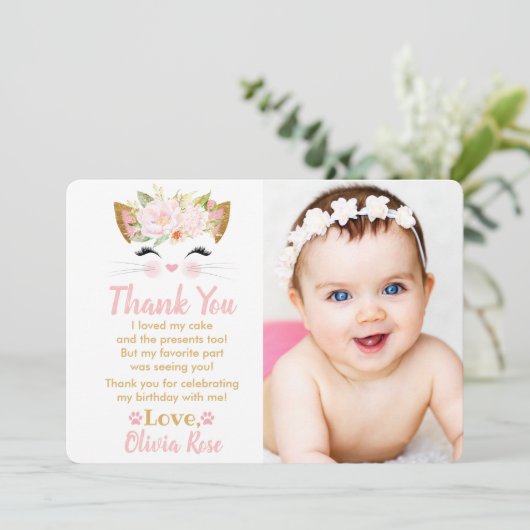 子猫かわいらしガールキャットフォトサンキューカード 招待状 (スタンド正面)