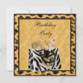 子猫とヒョウが毛皮の誕生日パーティーを金ゴールドに 招待状 (正面)