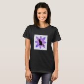 子猫と紫の花 Tシャツ (正面フル)