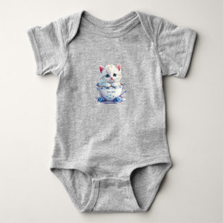 子猫のカップ 青い花のベビー服 ベビーボディスーツ