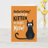 子猫のパンの誕生日カード カード (黄色い花)