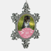 子猫のパーソナライズされた初めてのクリスマス写真 スノーフレークピューターオーナメント (左)