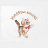 子猫の毛布のまわりに フリースブランケット (正面(横))