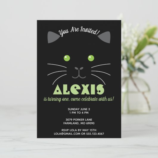 子猫の顔の誕生会の写真の招待 招待状 (スタンド正面)