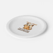 子猫は初めてのハロウィーンの準備ができてマスクを着ている ペーパープレート (アングル)