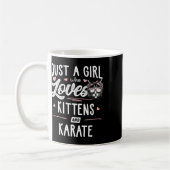 子猫や空手のギフト好きな女の子 コーヒーマグカップ (左)