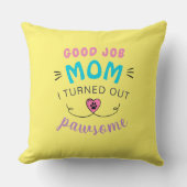 子猫よくはしゃぐピロー対の装飾明るい黄色 クッション (正面)