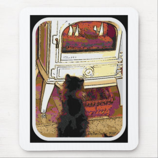 子猫を熟視する火 マウスパッド