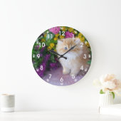 子猫大切ピンク紫色の黄色い花 ラージ壁時計 (ホーム)