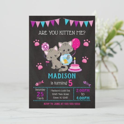 子猫誕生日招待状 招待状 (スタンド正面)