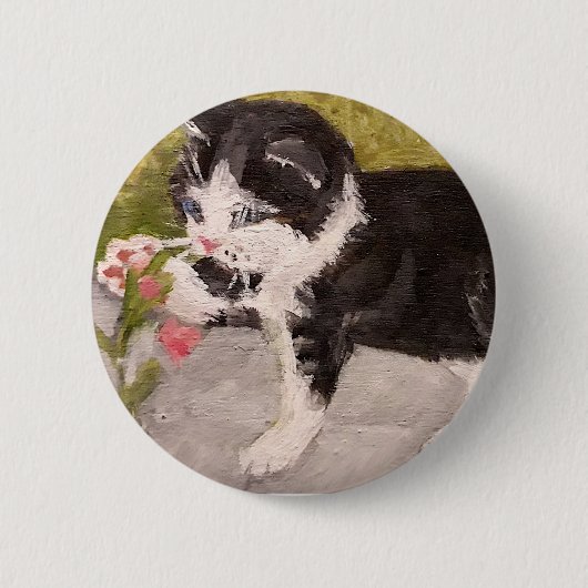 子猫遊とピンクの花 缶バッジ (正面)