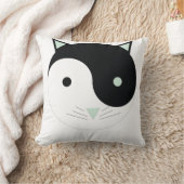 子猫陰陽(ミントグリーン、ブラック、ホワイト) クッション (ブランケット)