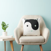 子猫陰陽(ミントグリーン、ブラック、ホワイト) クッション (椅子)