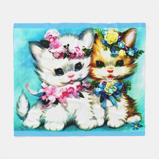 子猫2匹と花が多い フリースブランケット (正面(横))