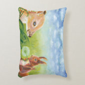 子鹿とリス春メドウイラストレーション アクセントクッション (正面(垂直))