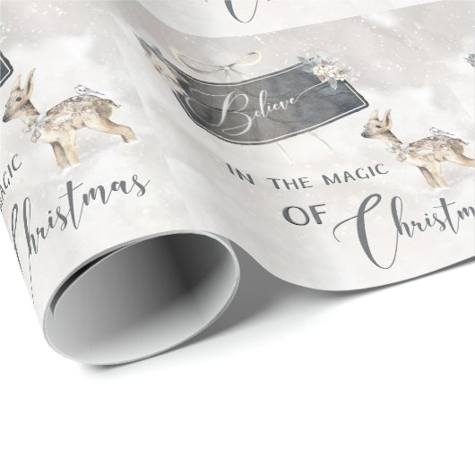 子鹿を飾る愛らしいクリスマスの森の風景 ラッピングペーパー (ロールコーナー)