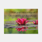 孔子の引用文のアジアのはすの花 ドアマット (正面)