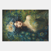 孔雀の羽に囲まれた美しい女性 ラッピングペーパーシート (正面)