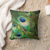 孔雀の羽根。Peafowlマクロ写真。 クッション (ブランケット)