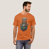 孔雀の色彩 クジャクの手 ゴールドの第三の眼 Tシャツ (正面フル)