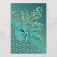 孔雀はエレガントなダマスク織の招待に羽をつけます