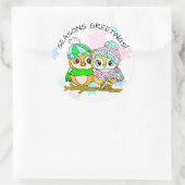 季節のごあいさつかわいいフクロカップルのクリスマス ラウンドシール (バッグ)