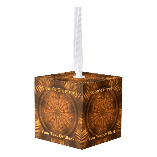 季節の挨拶 – フラクタル木彫り キューブオーナメント (裏面アングル)