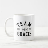 孤児の黒いチームGracie コーヒーマグカップ (左)