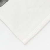 孤児の黒く黒い水彩画 フリースブランケット (角)