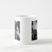 孤独な人形の頭 コーヒーマグカップ (中央)