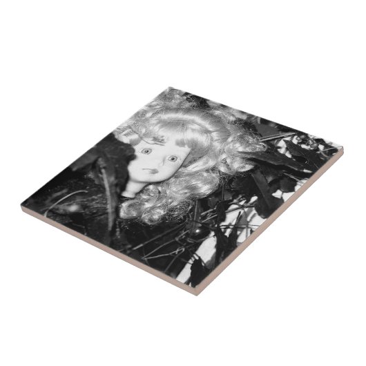 孤独な人形の頭 タイル (側面)