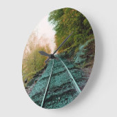 孤独の道 ラージ壁時計 (傾斜)