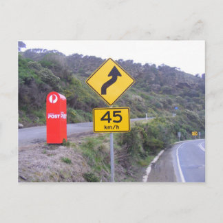 孤立したメールボックスです。 ポストカード