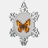 孤立した小さなカメの蝶 スノーフレークピューターオーナメント (右)