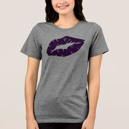 孤立した美しい紫色の口紅のキス トライブレンドＴシャツ (正面)