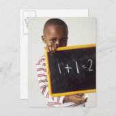 学の算数だ～を抱えている4歳の少年 ポストカード (正面/裏面)