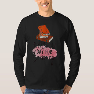 学びの日は美しい レトロ教師スタッド Tシャツ