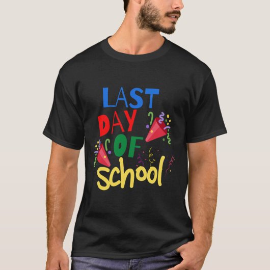学校お祝いギフトティーの最終日 Tシャツ (正面)