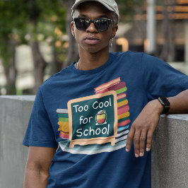 学校にカッコいい行き過ぎる Tシャツ