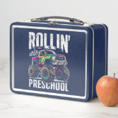 学校に戻るプリスクールのモンスタートラックにローリン メタルランチボックス (インサイチュ)