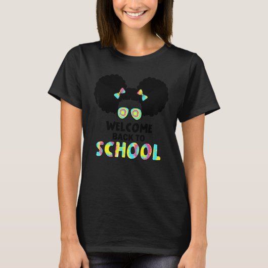 学校に戻ろう!可愛いアフリカ系アメリカ人の娘へ Tシャツ (正面)