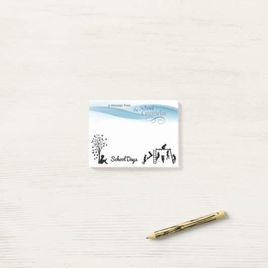 学校のカウンセラーの授業日の付箋 ポストイット (デスク上)