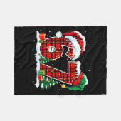 学校のクリスマスを67日乗り切ったよ 面白い先生Tシャツ フリースブランケット (正面(横))