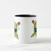 学校のスカルは鉛筆を交差させ、学校に不可欠 マグカップ (中央)