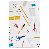 学校の事務用品パターン ミディアムペーパーバッグ (正面)