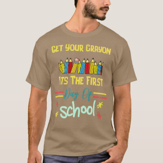 学校の初日に自分の成績を収める Tシャツ