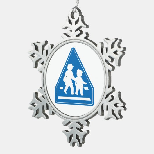 学校の子ども横断>>日本の交通標識 スノーフレークピューターオーナメント (右)