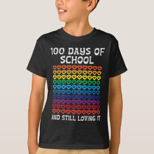 学校の日がItを愛し続けるハート100th Teache Tシャツ
