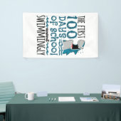 学校の最初の100人の日がサメを泳いで行った 横断幕 (トレードショー)