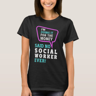 学校の社会課の月お金のためにやってる Tシャツ